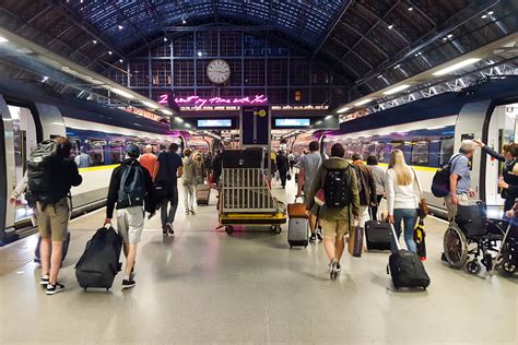 eurostar train times from london to brussels
